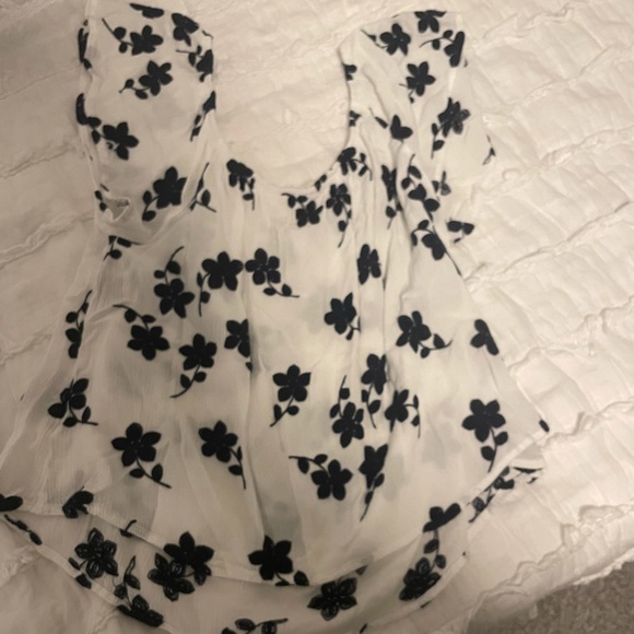 Flowy white shirt with dark blue flowers. Purchased on stitch fix - Picture 2 of 3